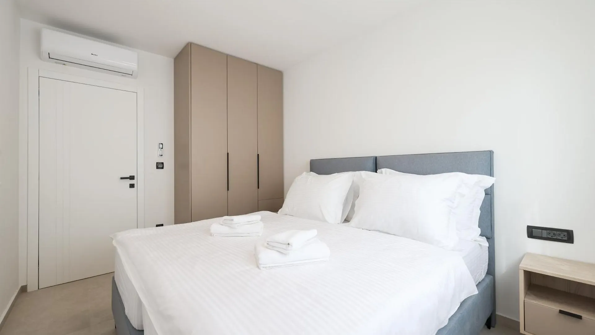 Apartments By The Sea Privlaka, Zadar - 23479