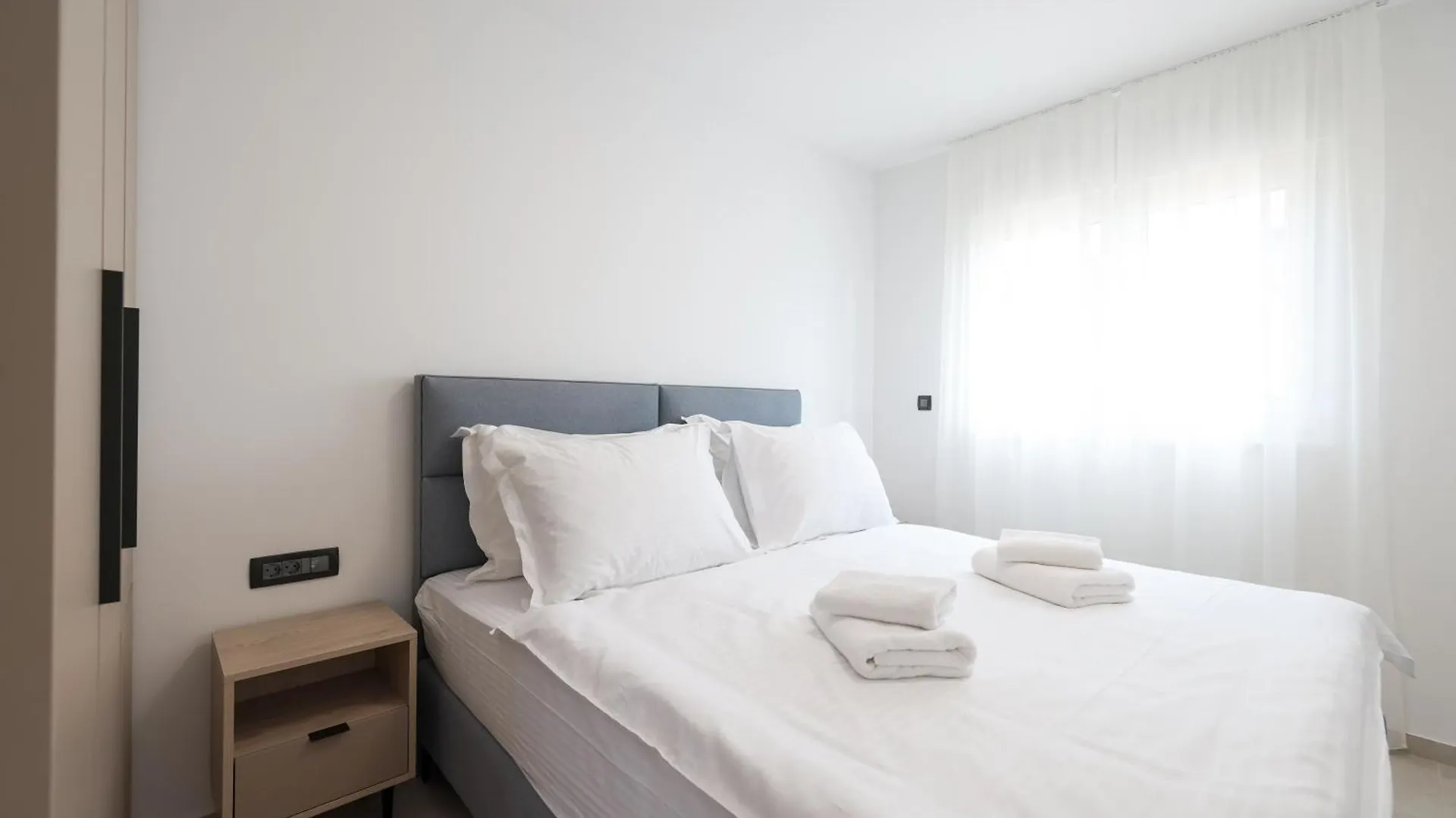 Apartments By The Sea Privlaka, Zadar - 23479